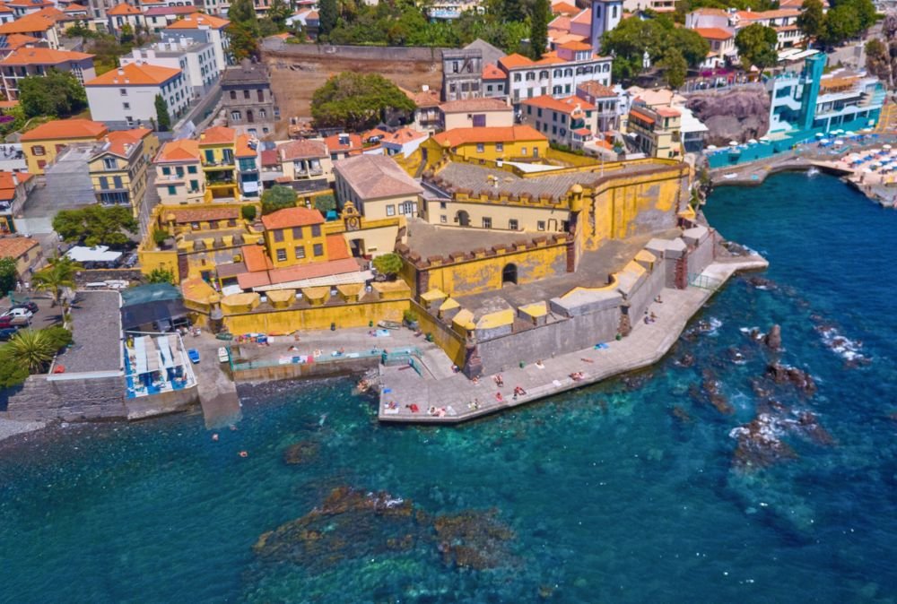 Forte São Tiago - Fortress São Tiago - Funchal - Old town funchal - Barreirinha Beach - Madeira Travel Guide